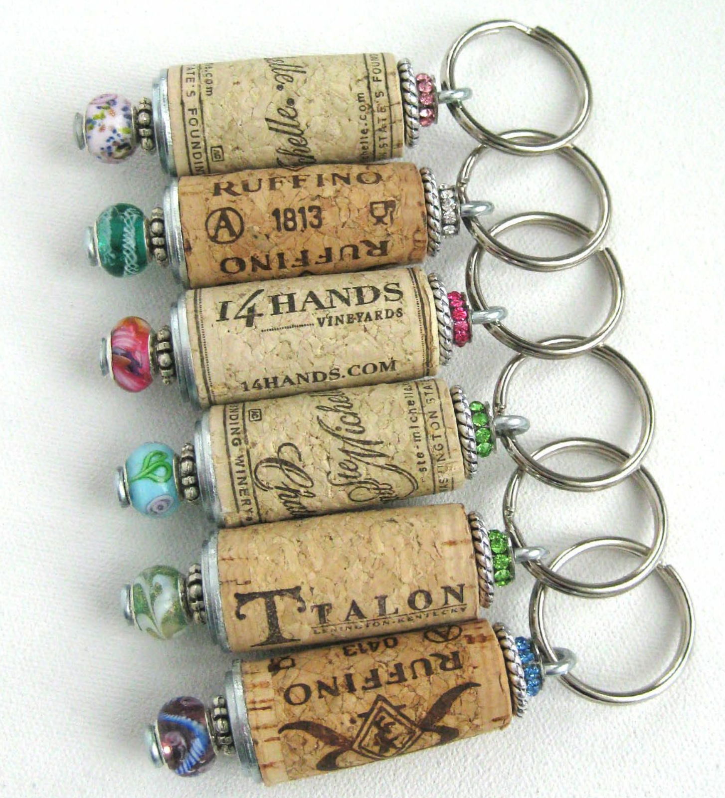 llaveros corchos de vino